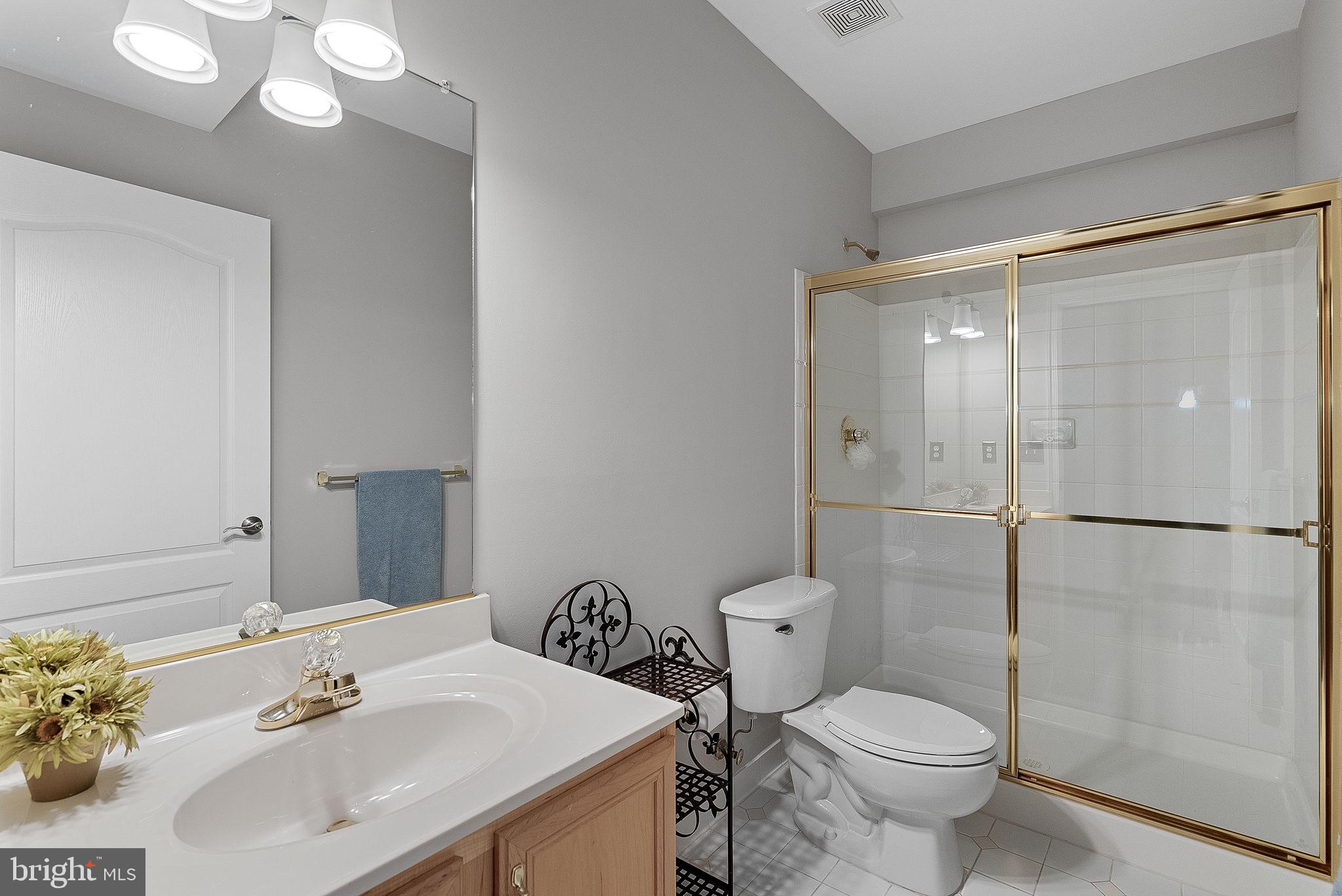 BELMONT COUNTRY CLUB - Residential