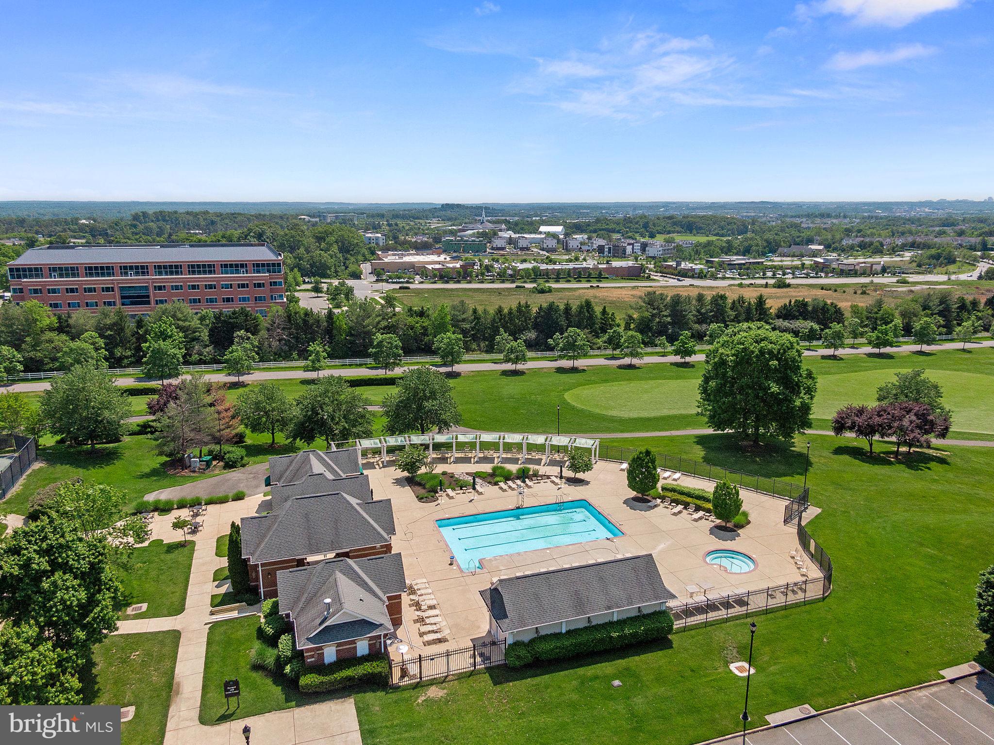 BELMONT COUNTRY CLUB - Residential