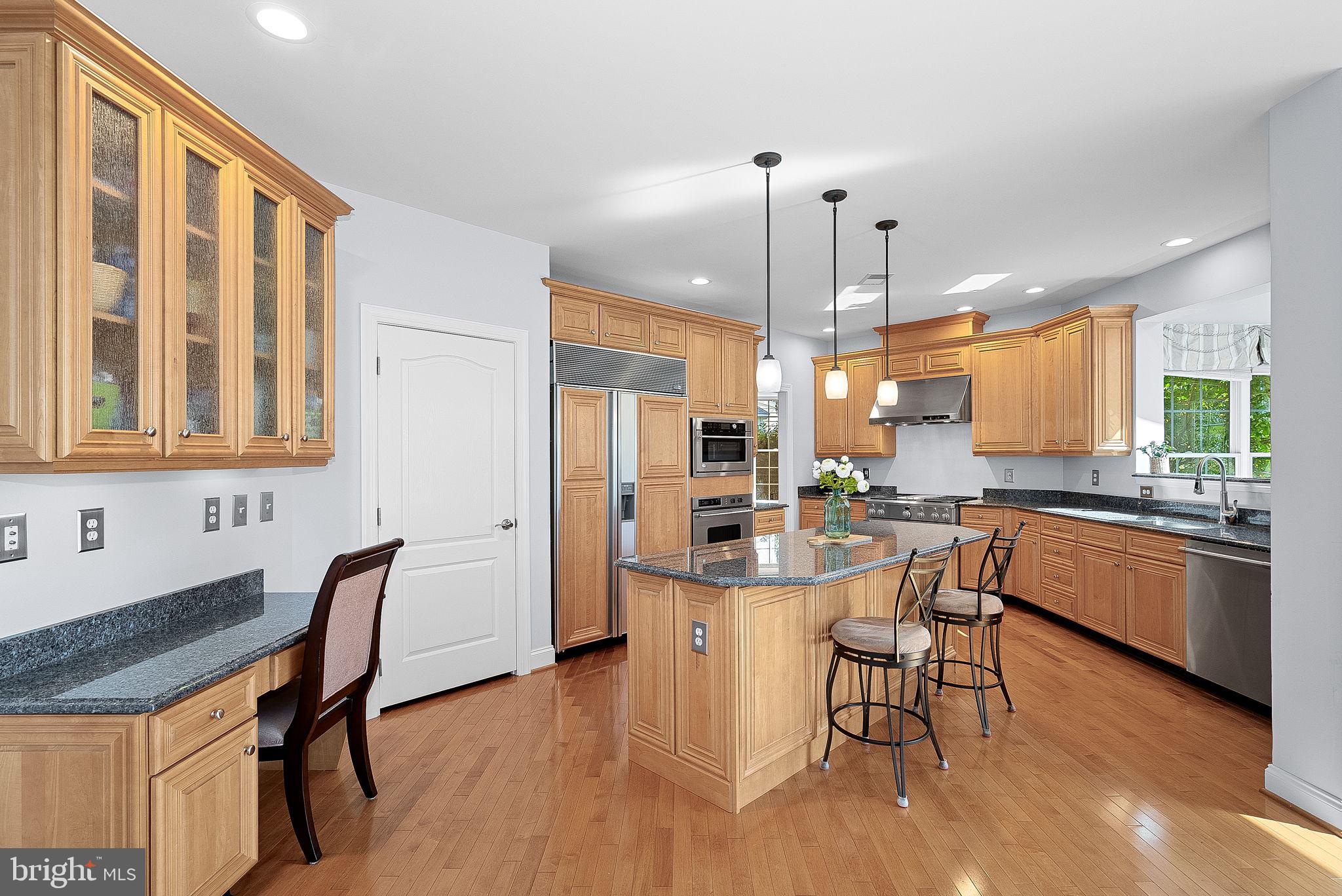 BELMONT COUNTRY CLUB - Residential