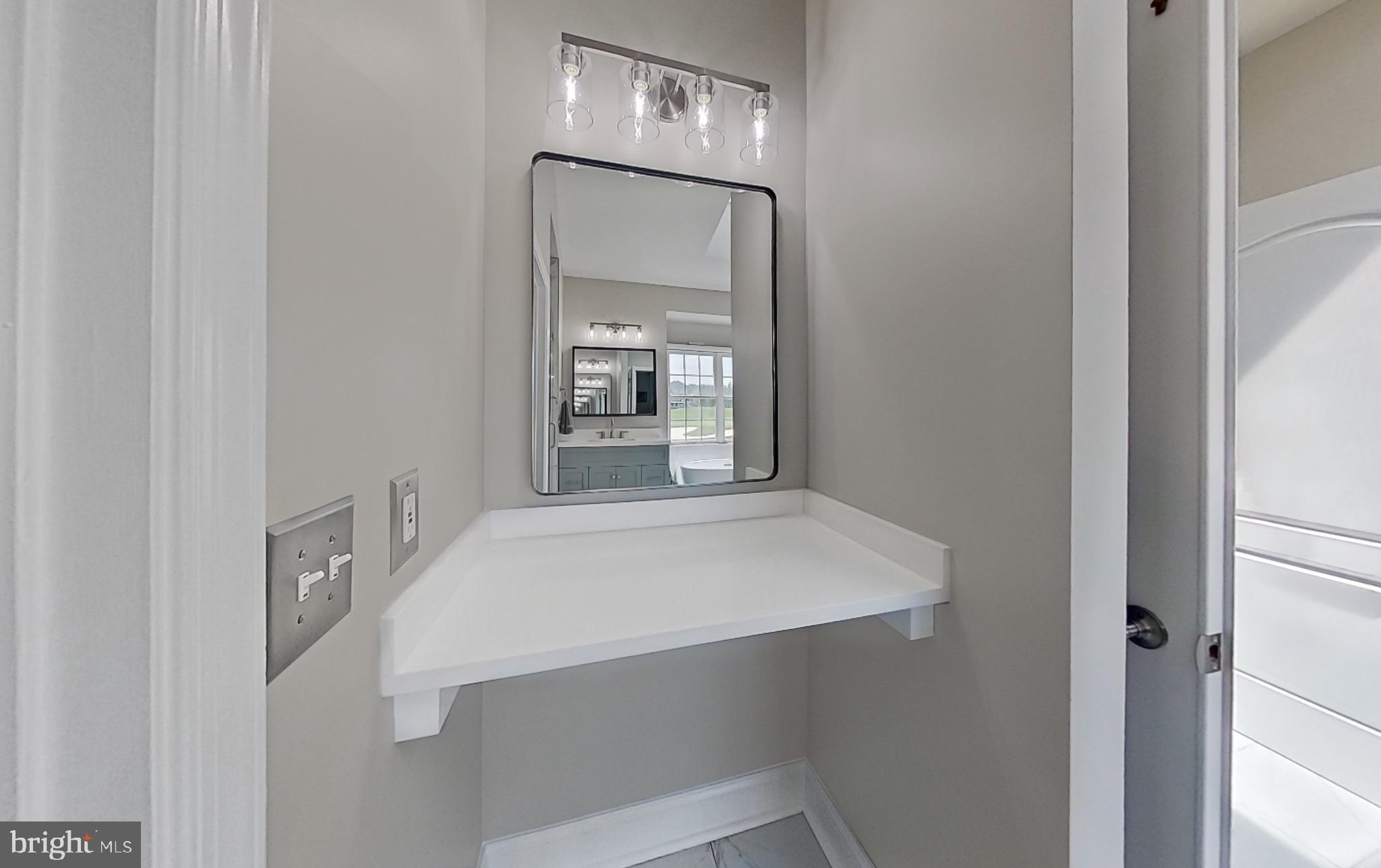 BELMONT COUNTRY CLUB - Residential