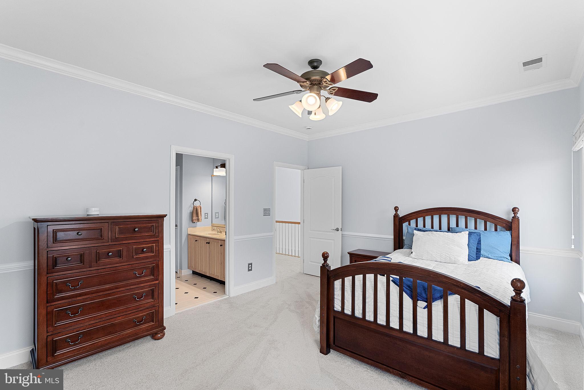 BELMONT COUNTRY CLUB - Residential