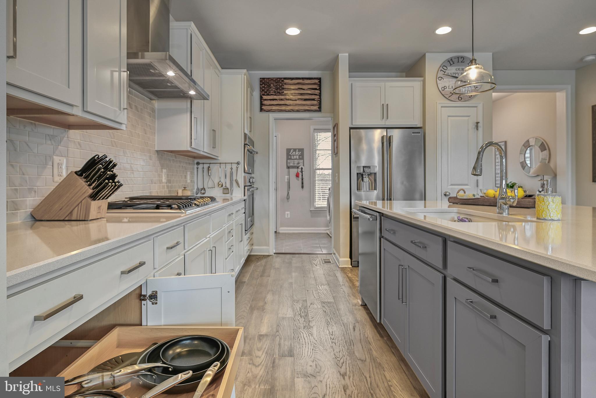 SUNSET COVE - Residential