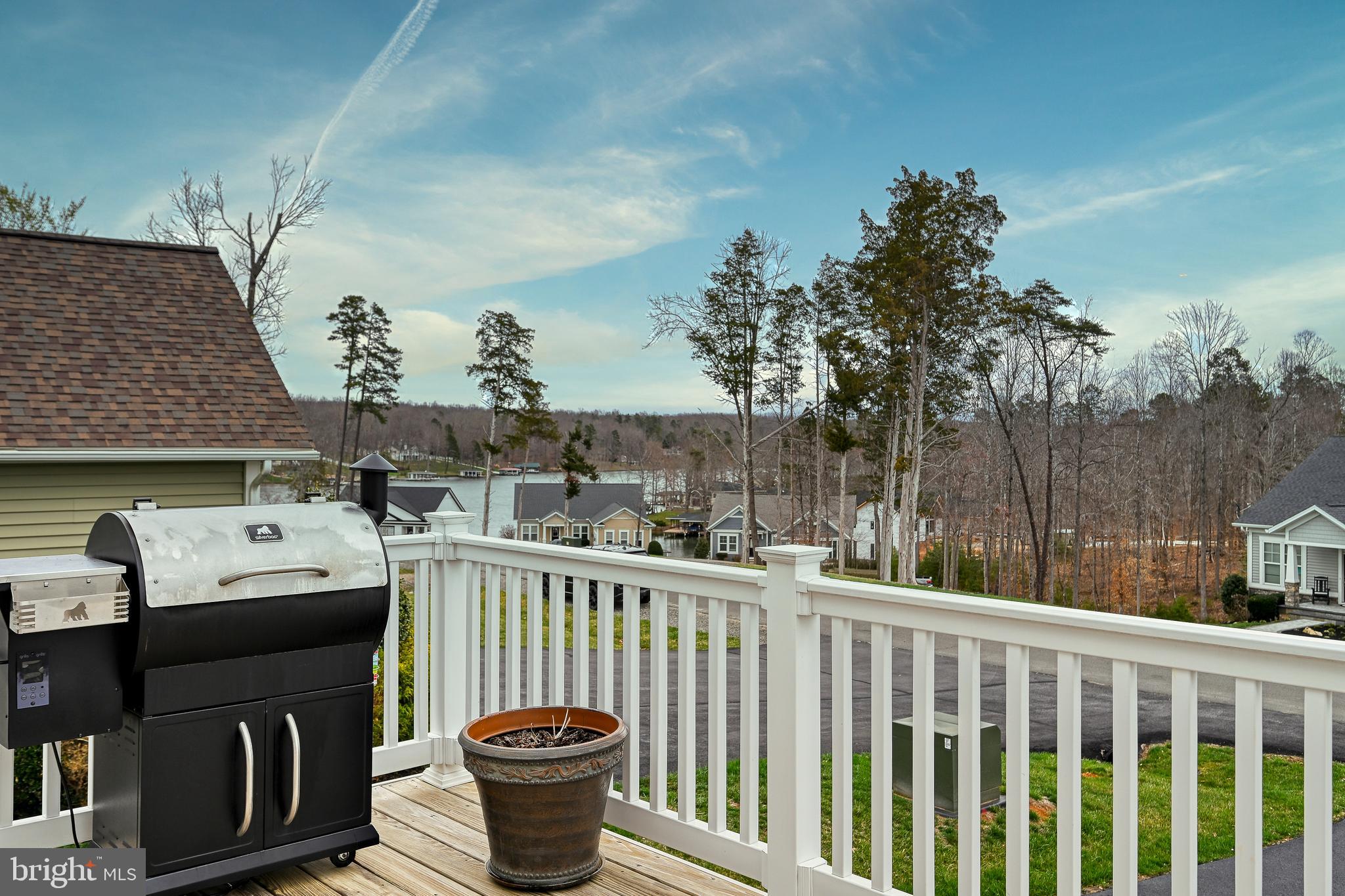 SUNSET COVE - Residential