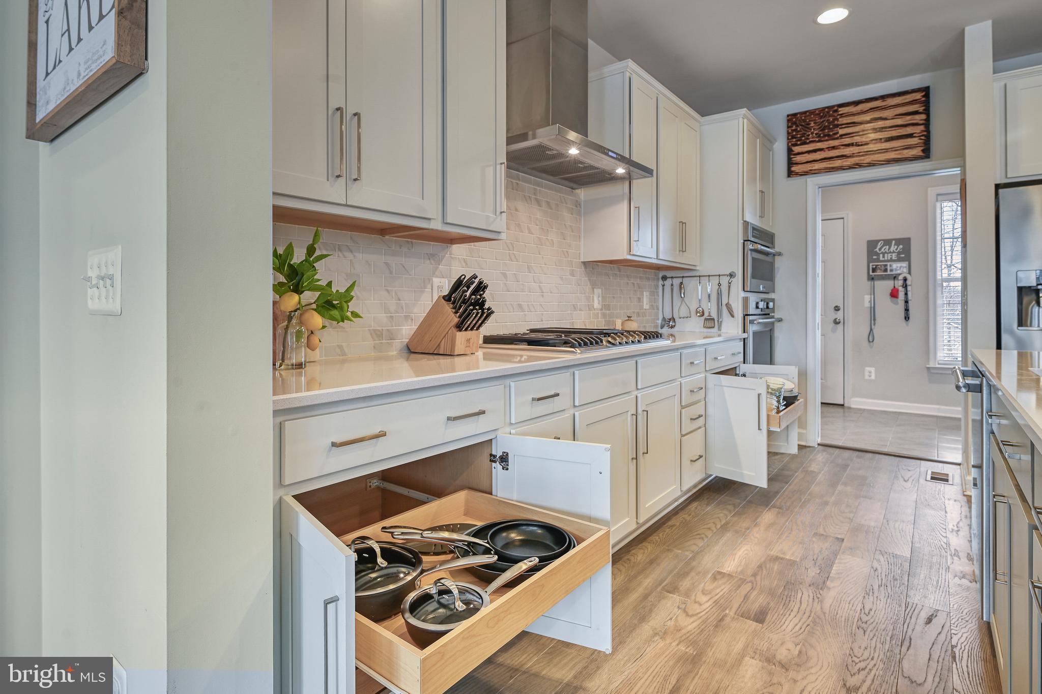 SUNSET COVE - Residential