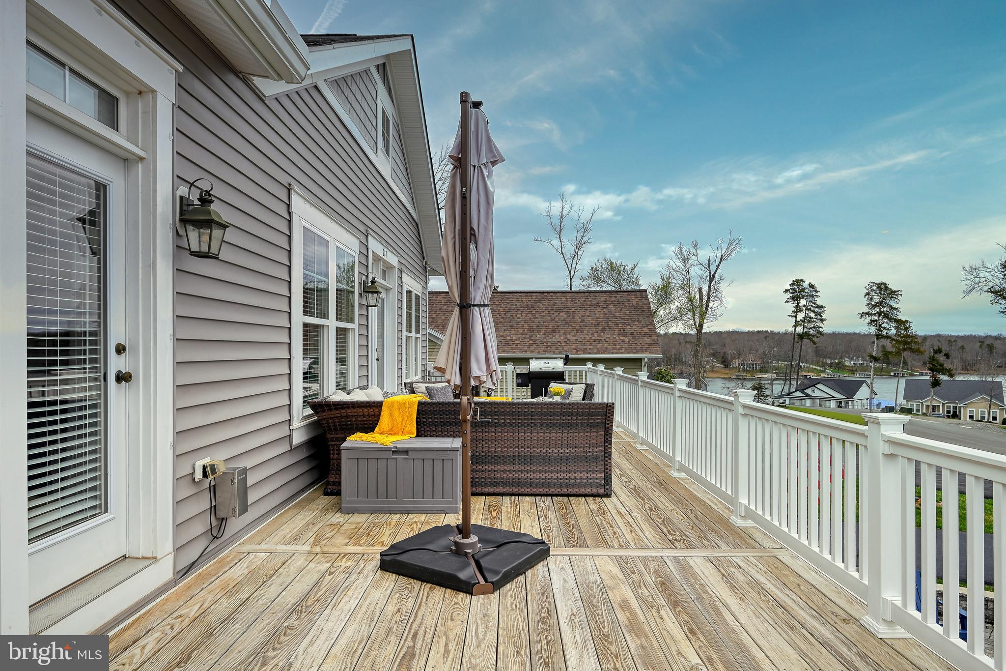 SUNSET COVE - Residential