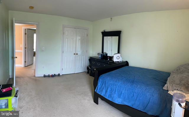 LAKELAND PLACE - Residential