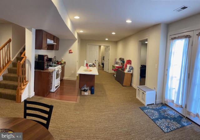 LAKELAND PLACE - Residential