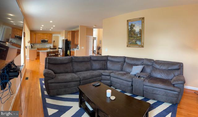 LAKELAND PLACE - Residential