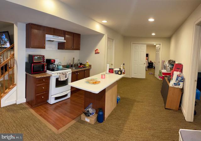 LAKELAND PLACE - Residential