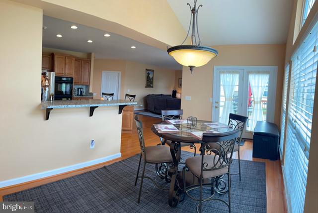 LAKELAND PLACE - Residential