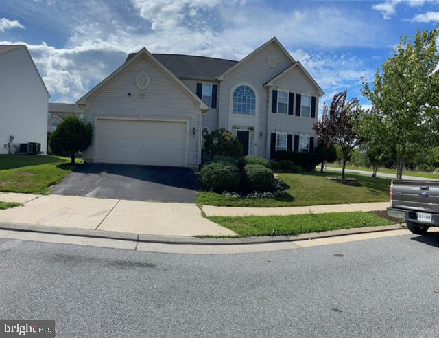 LAKELAND PLACE - Residential