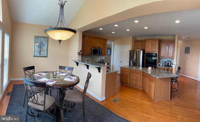 LAKELAND PLACE - Residential