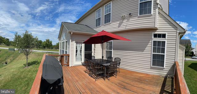 LAKELAND PLACE - Residential