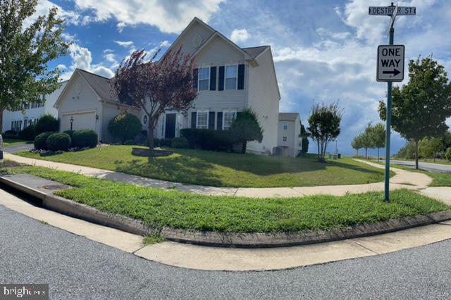 LAKELAND PLACE - Residential