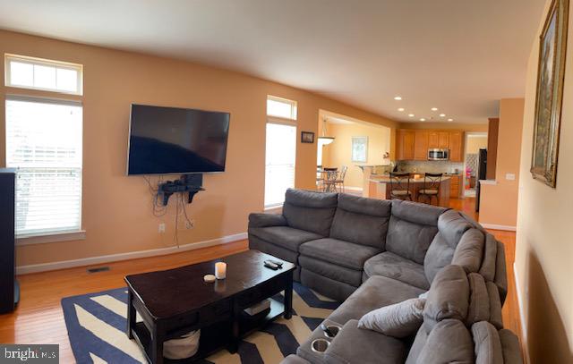 LAKELAND PLACE - Residential