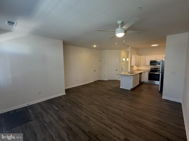 2102 EMDEN LANE 704