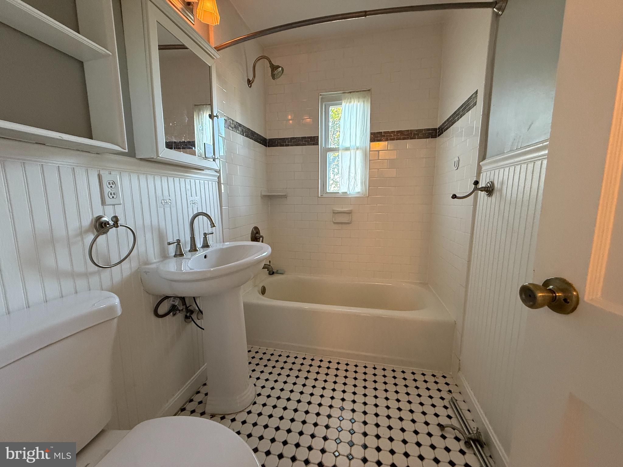 DOUGLAS PARK - Residential Lease