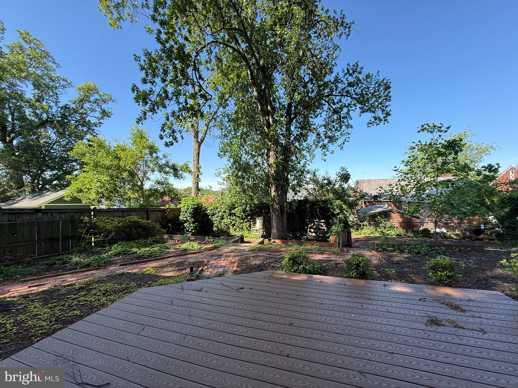 DOUGLAS PARK - Residential Lease