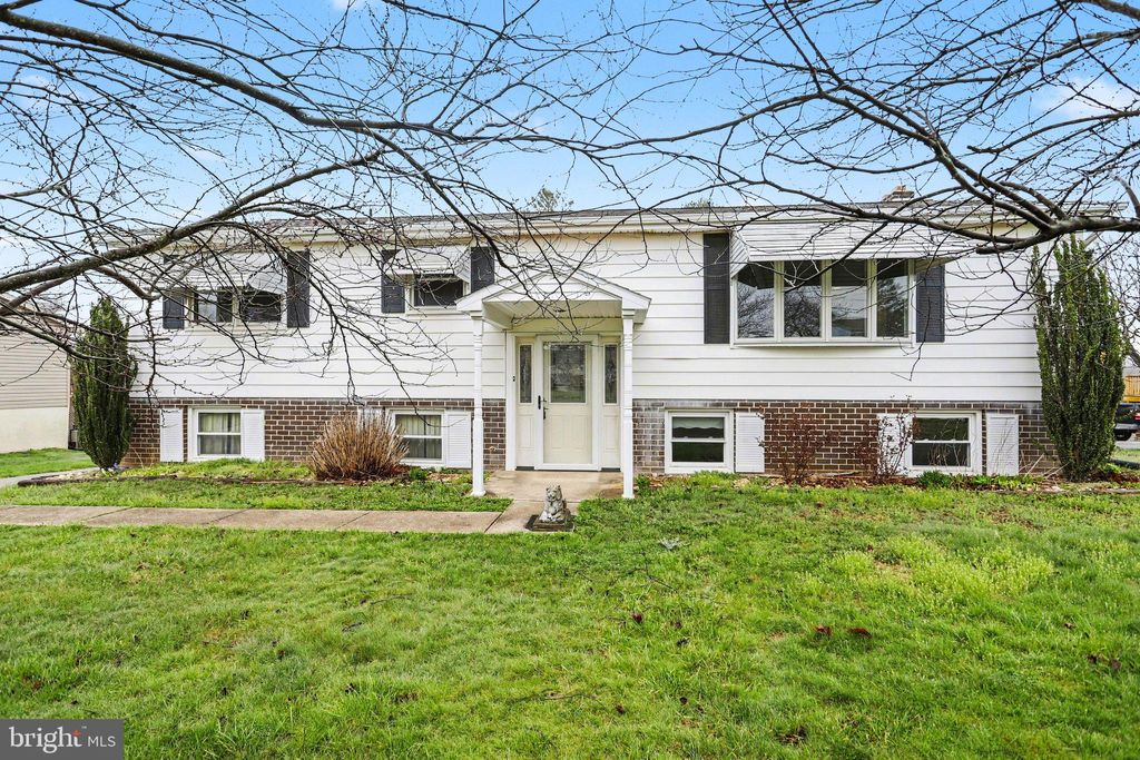 Photo of 113 Forest Hills Road, RED LION, PA 17356 (MLS # PAYK2100606)