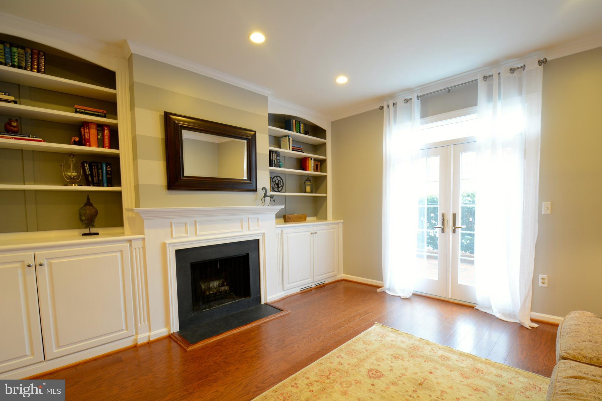 WATERGATE OF ALEXANDRIA - Residential