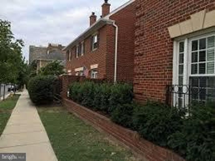 Exceptional townhome located in the highly sought after Watergate of Alexandria community. Located 3 blocks from Mt. Vernon trail, close to Braddock Metro and walking distance to King Street. New Anderson Renewal windows and French doors installed in 2017. Freshly painted with new floors in LR/DR. Updated kitchen and bathrooms. Top of the line appliances. Large attic and sizeable closets.