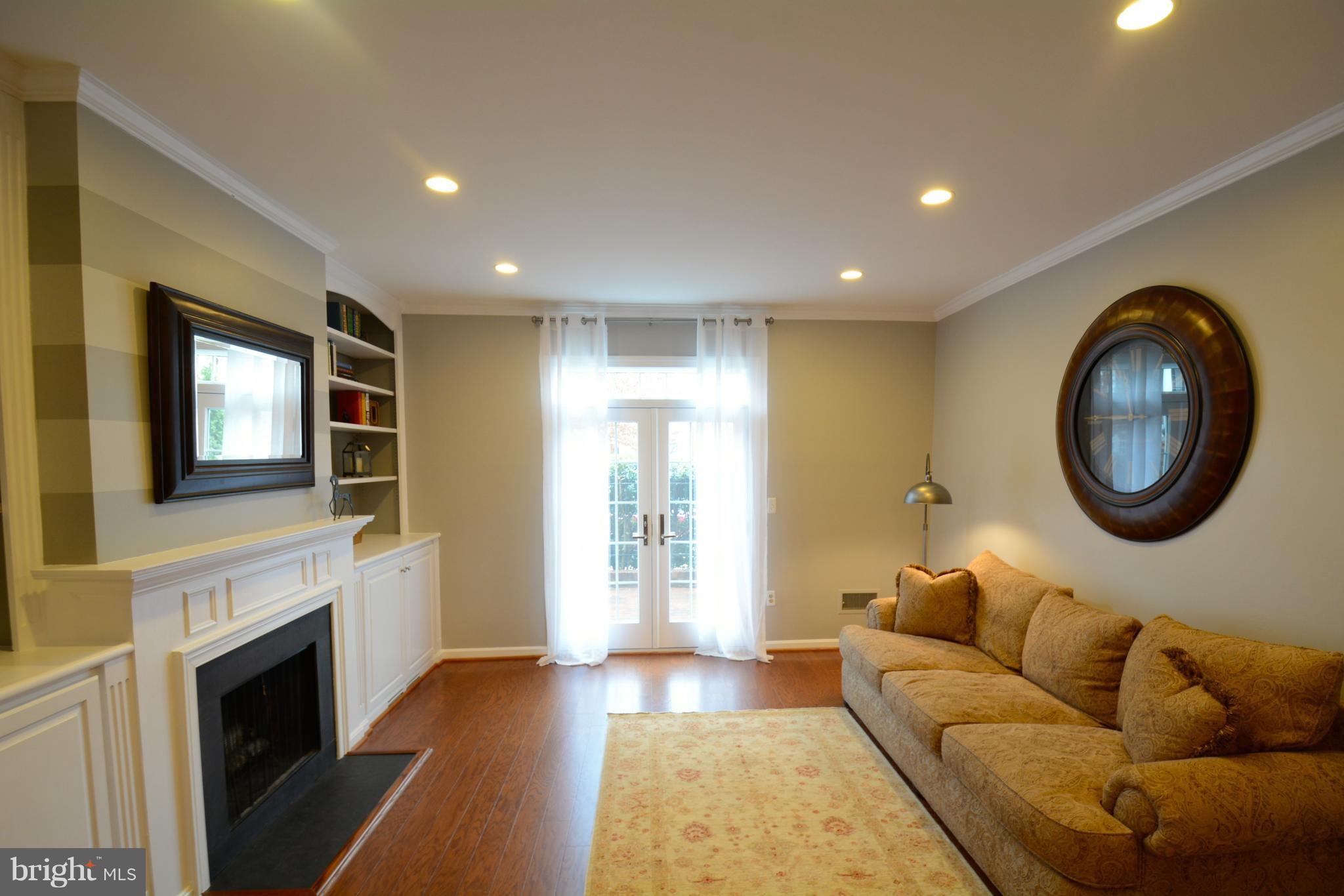 WATERGATE OF ALEXANDRIA - Residential