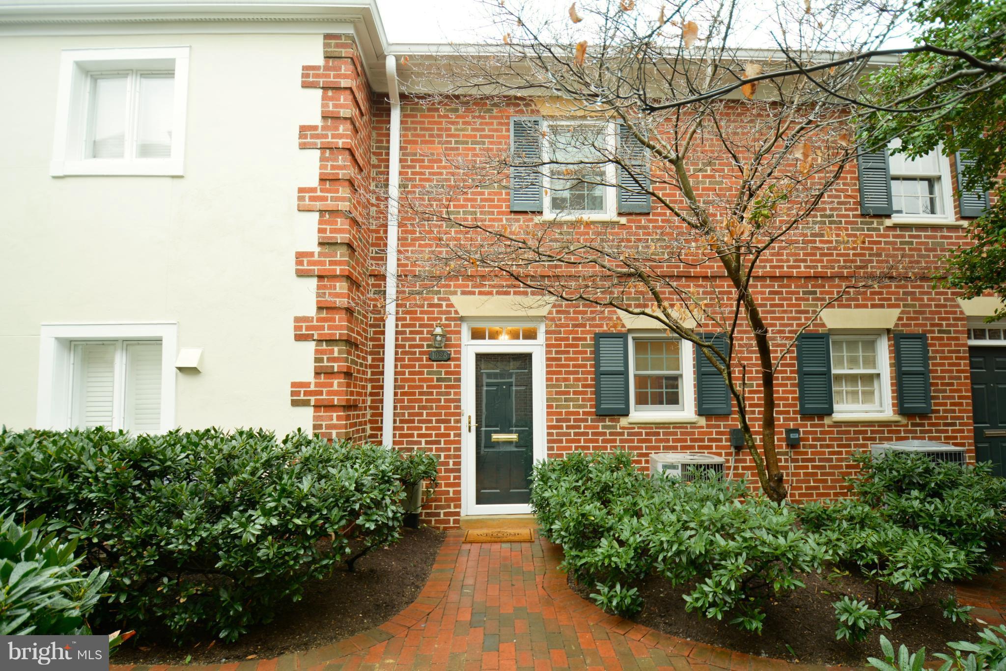 WATERGATE OF ALEXANDRIA - Residential