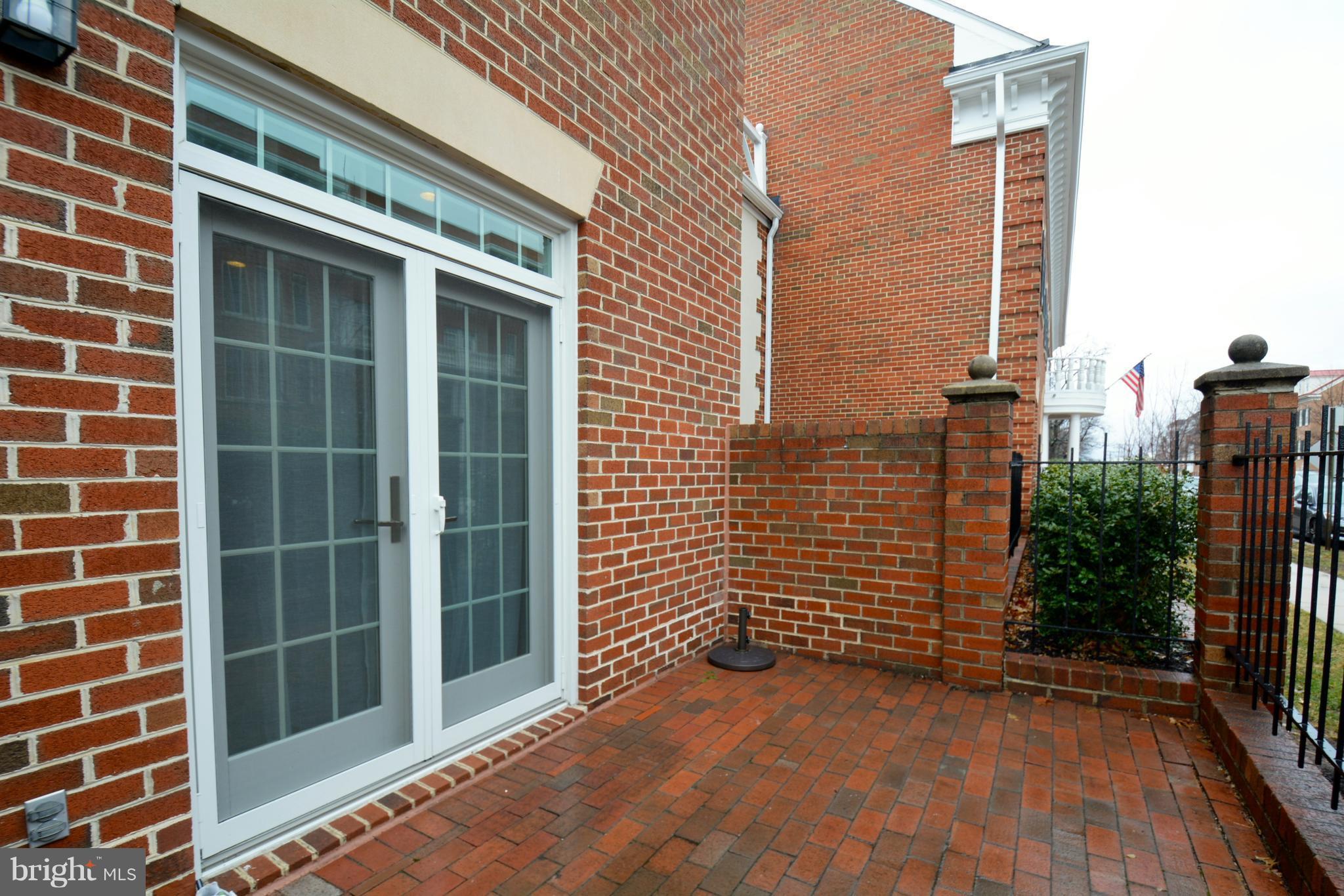 WATERGATE OF ALEXANDRIA - Residential