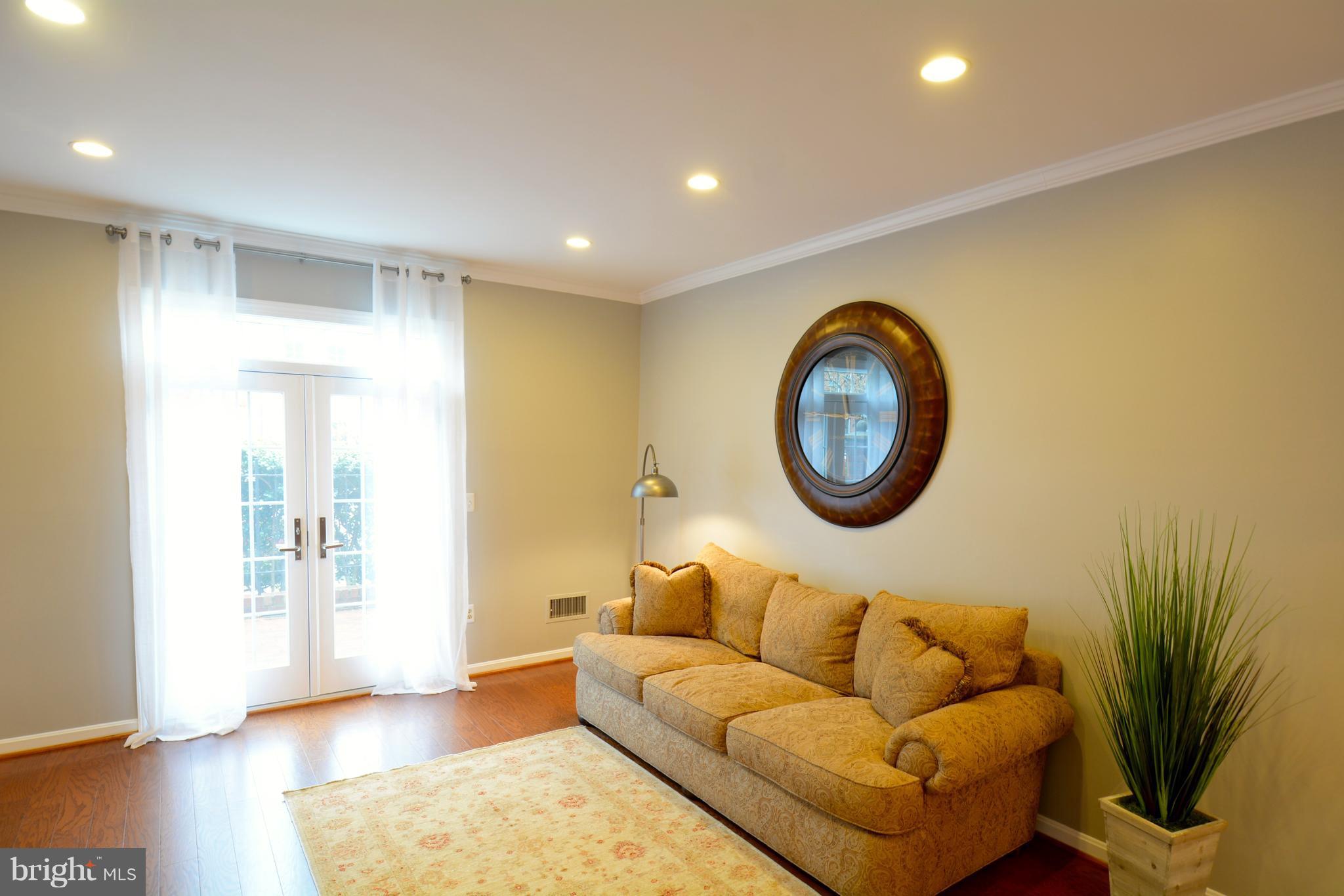 WATERGATE OF ALEXANDRIA - Residential