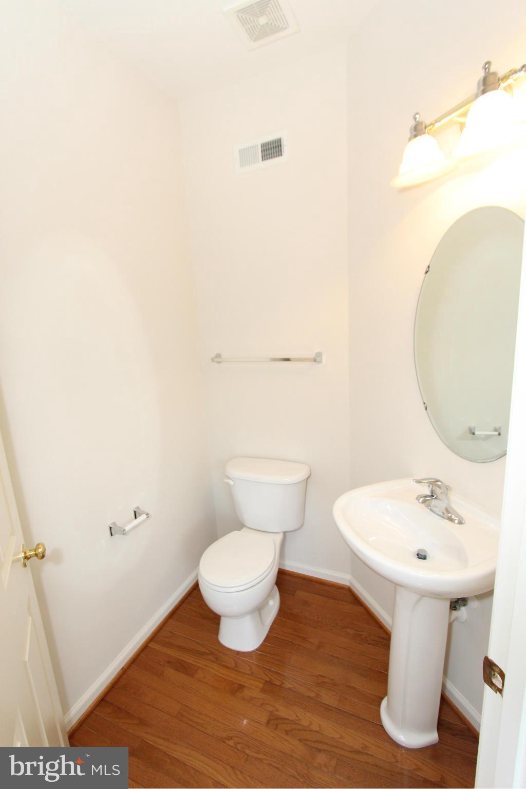 RIVERSIDE STATION - Residential Lease