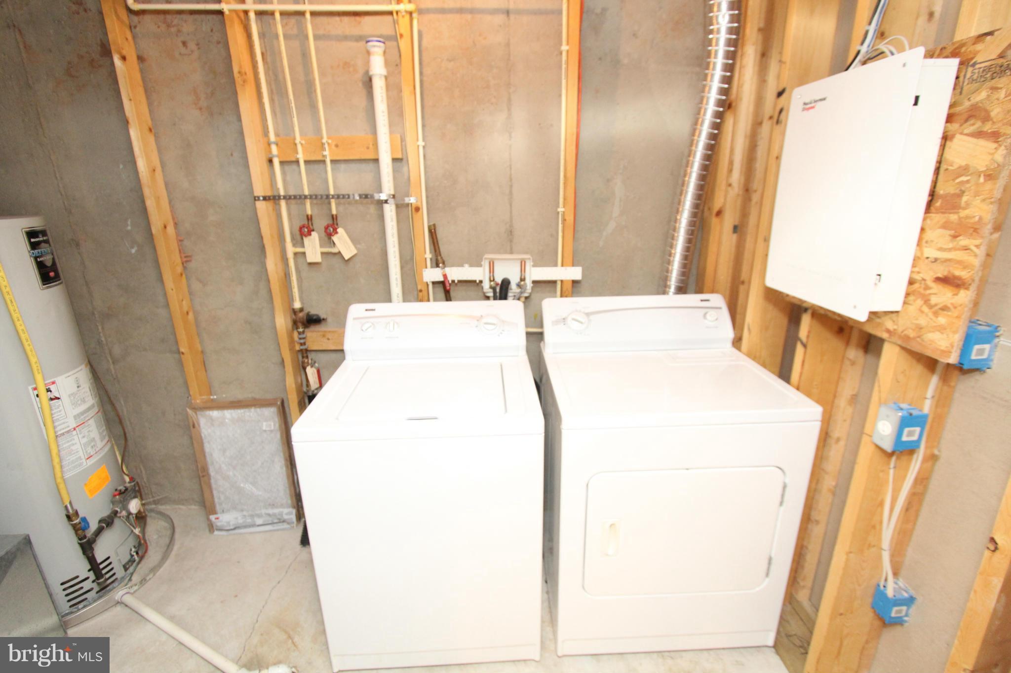 RIVERSIDE STATION - Residential Lease