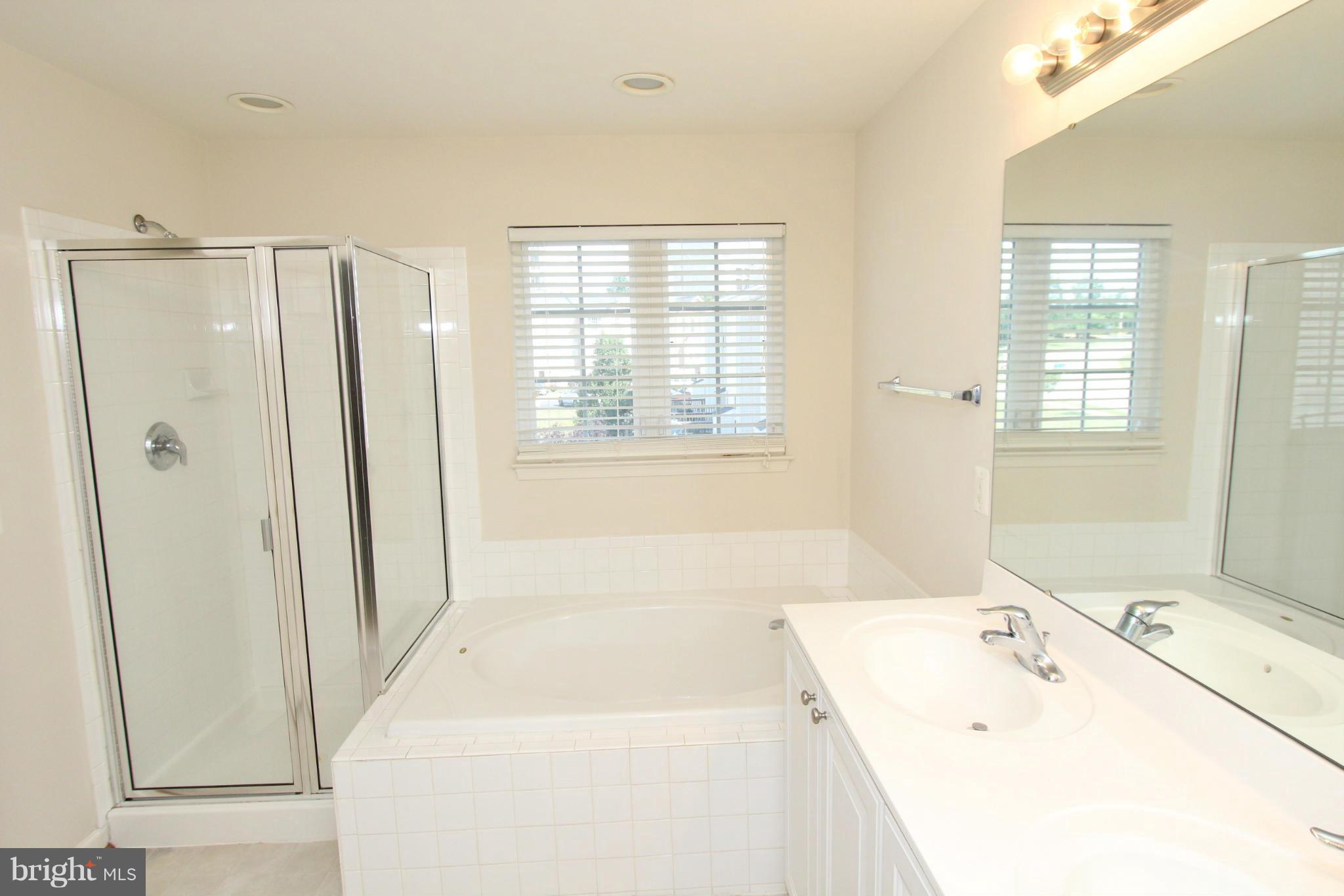 RIVERSIDE STATION - Residential Lease