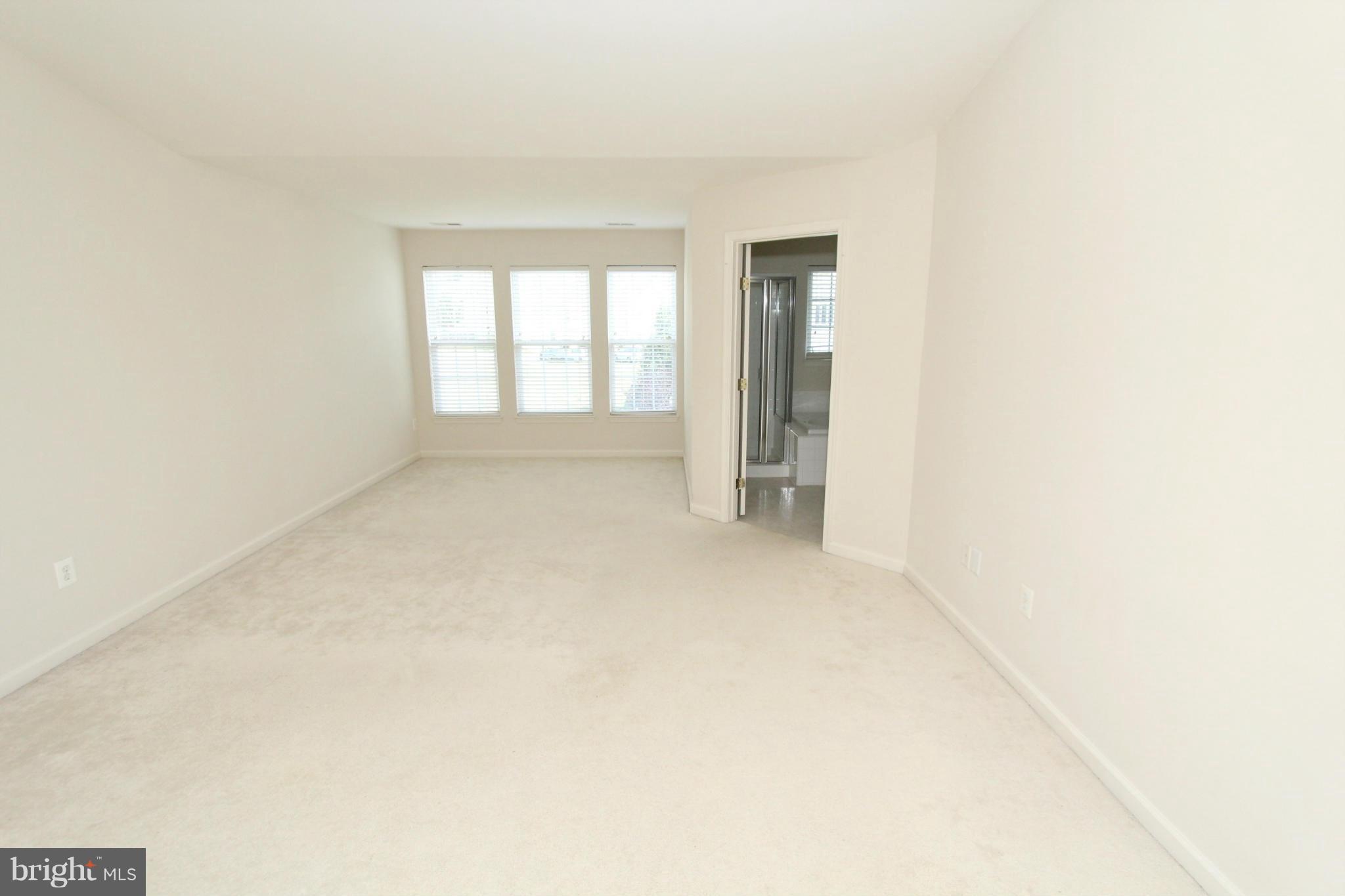 RIVERSIDE STATION - Residential Lease