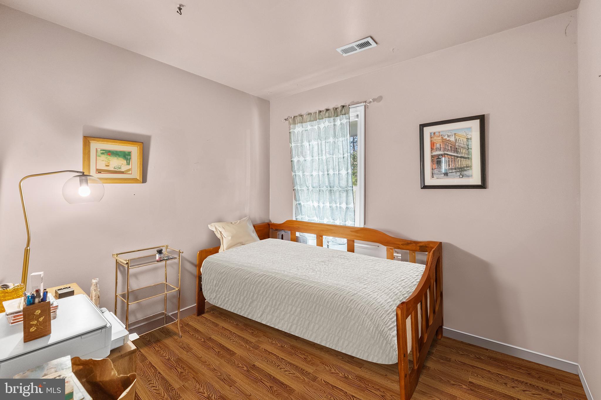 LAKE LAND OR - Residential