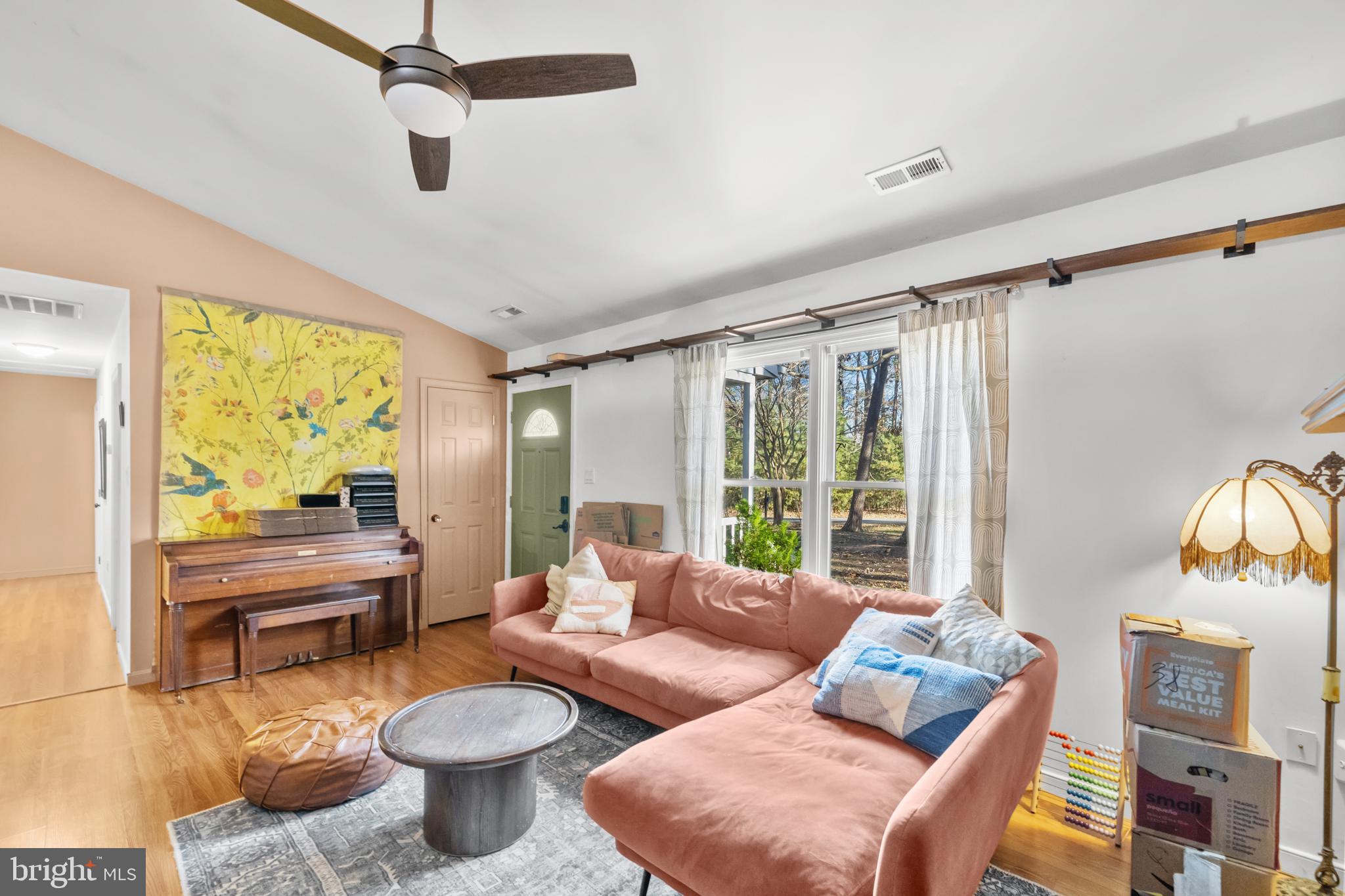 LAKE LAND OR - Residential