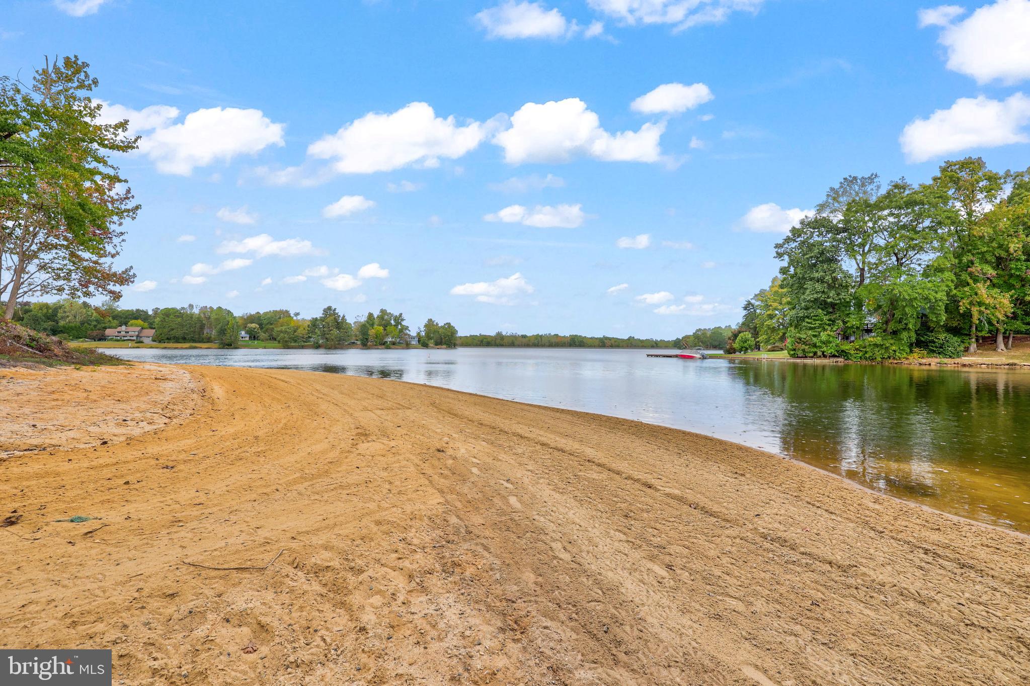 LAKE LAND OR - Residential