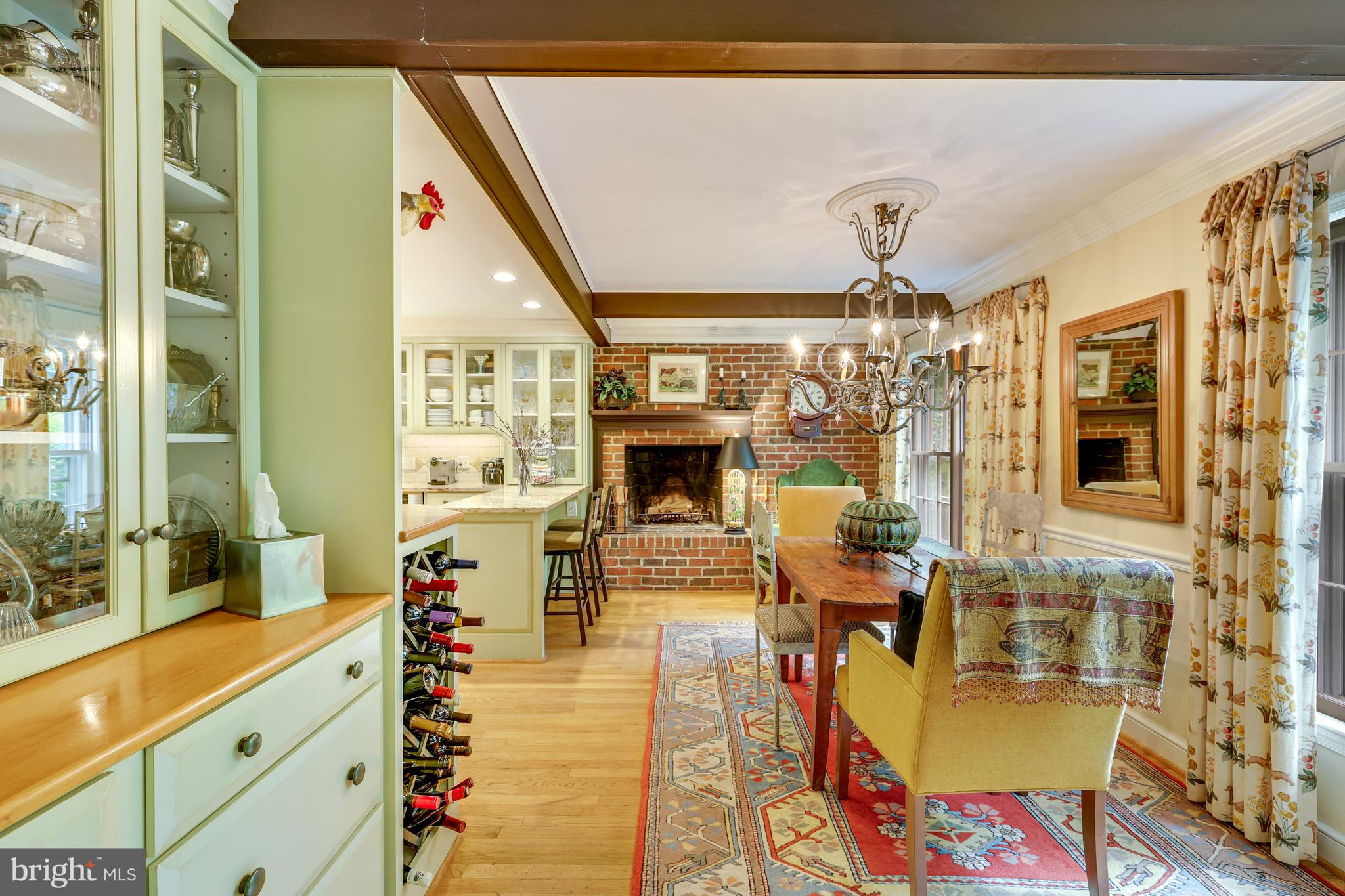 RIVER OAKS - Residential