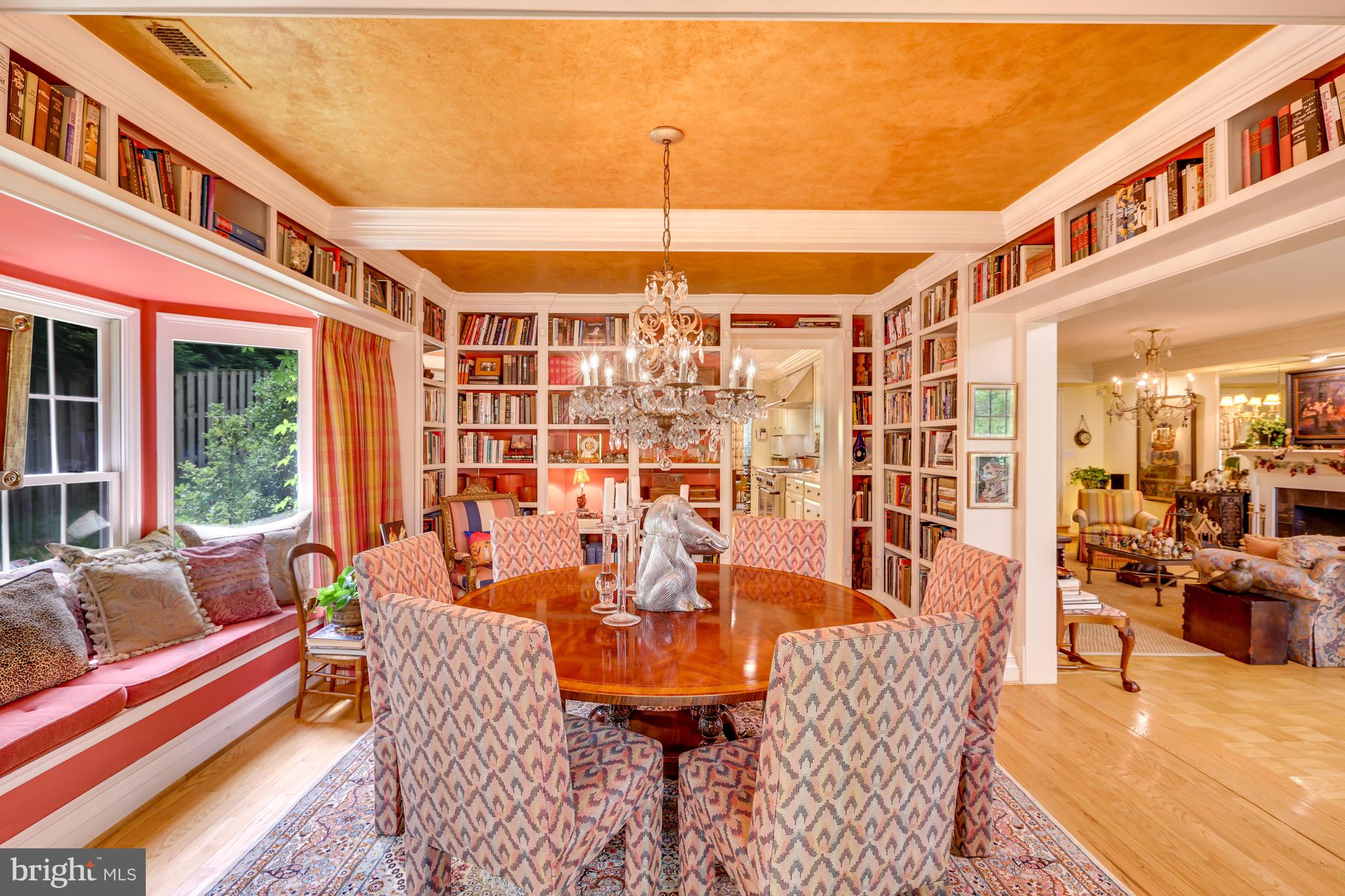 RIVER OAKS - Residential