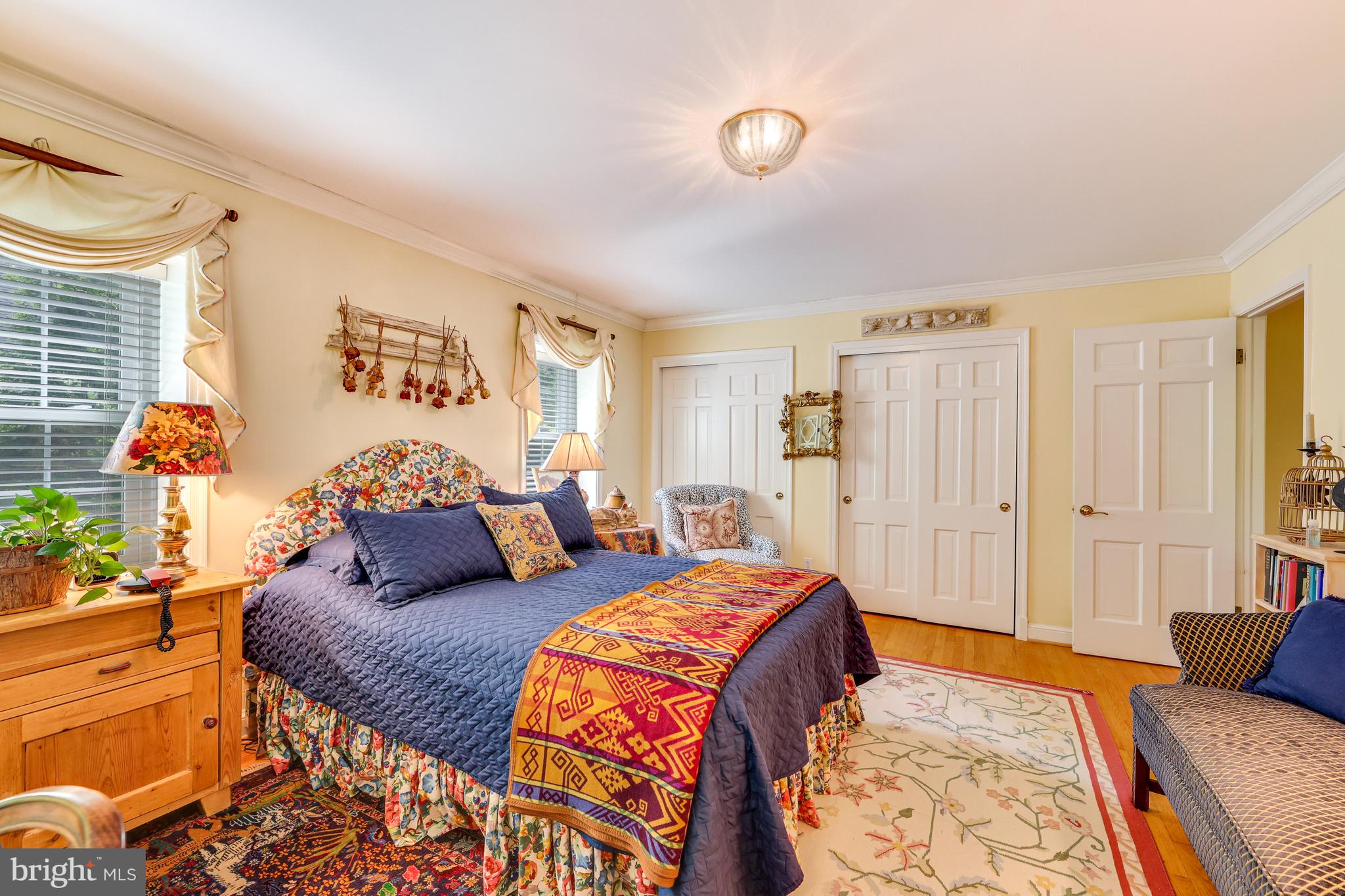 RIVER OAKS - Residential