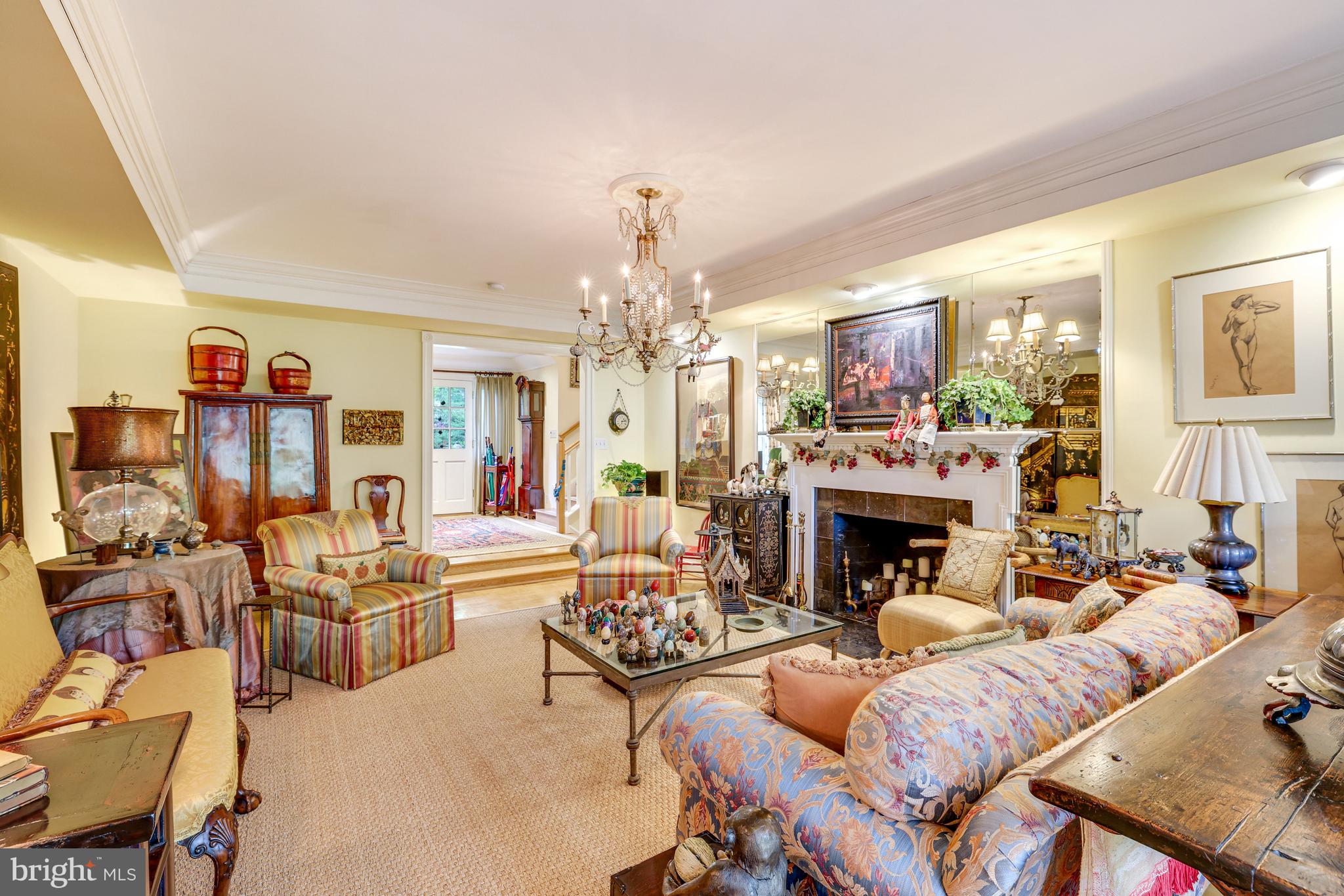 RIVER OAKS - Residential