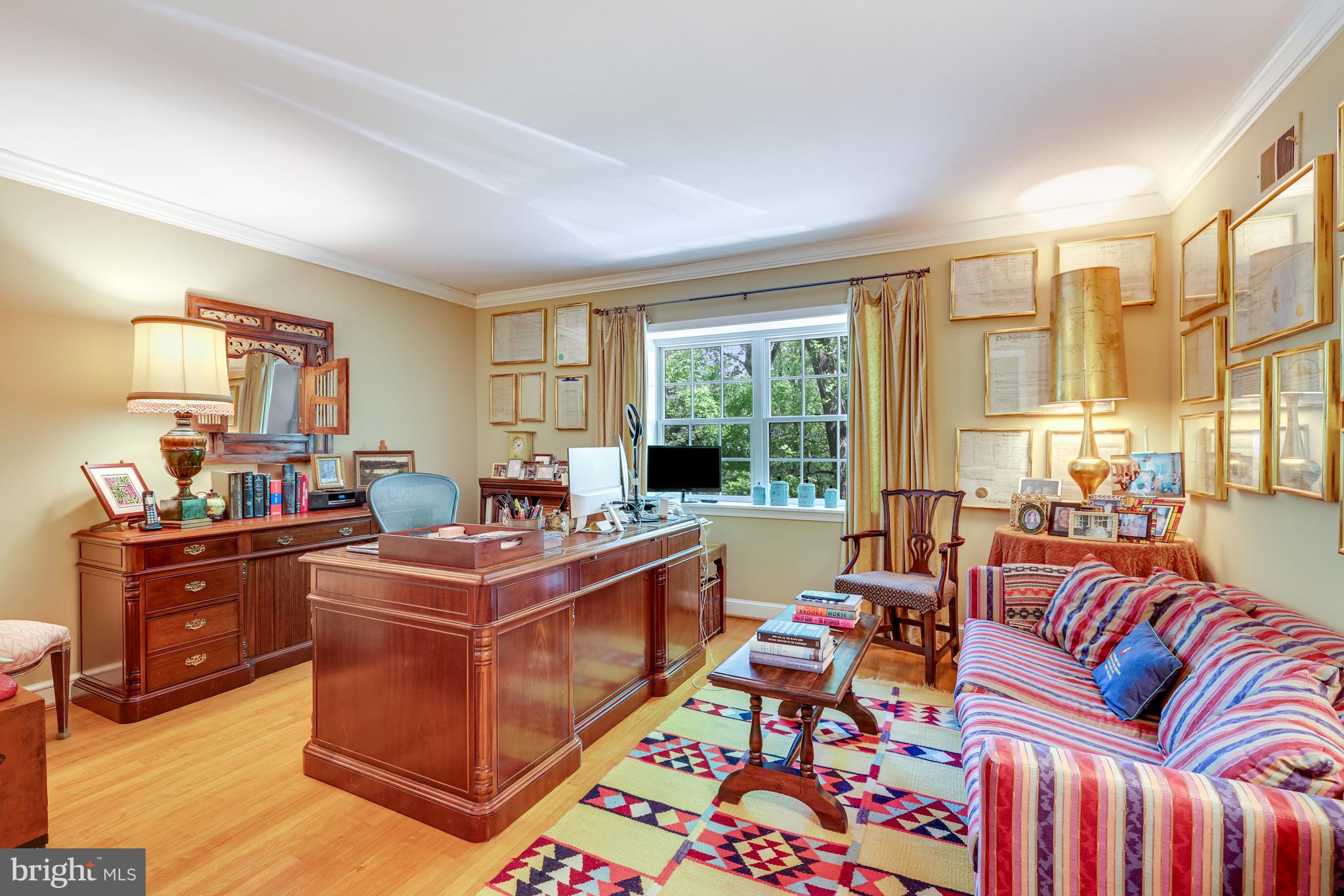 RIVER OAKS - Residential