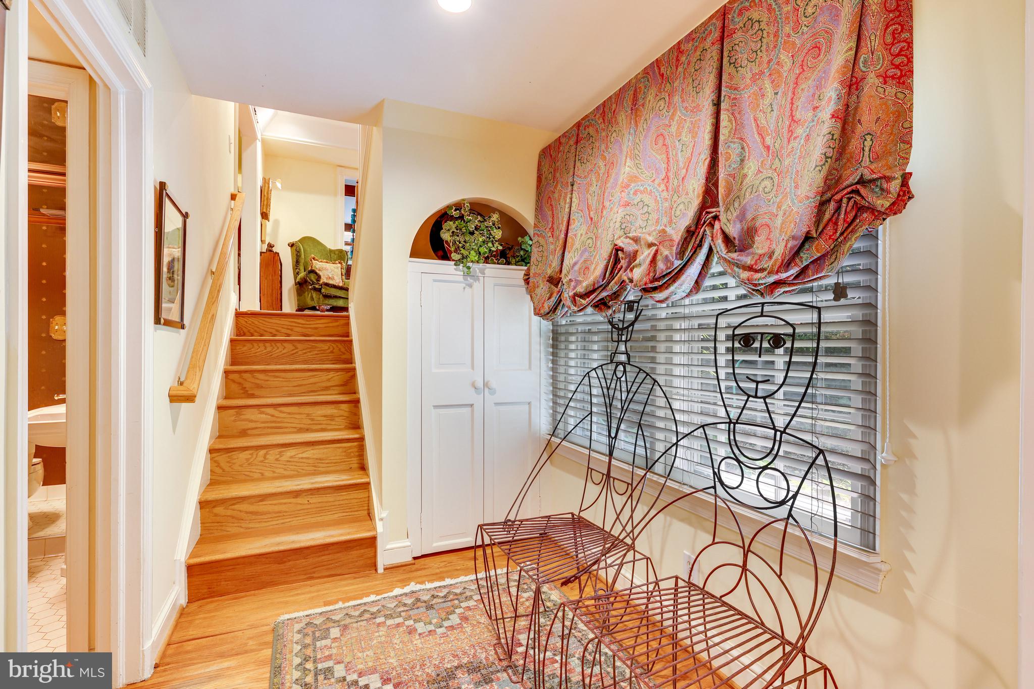 RIVER OAKS - Residential