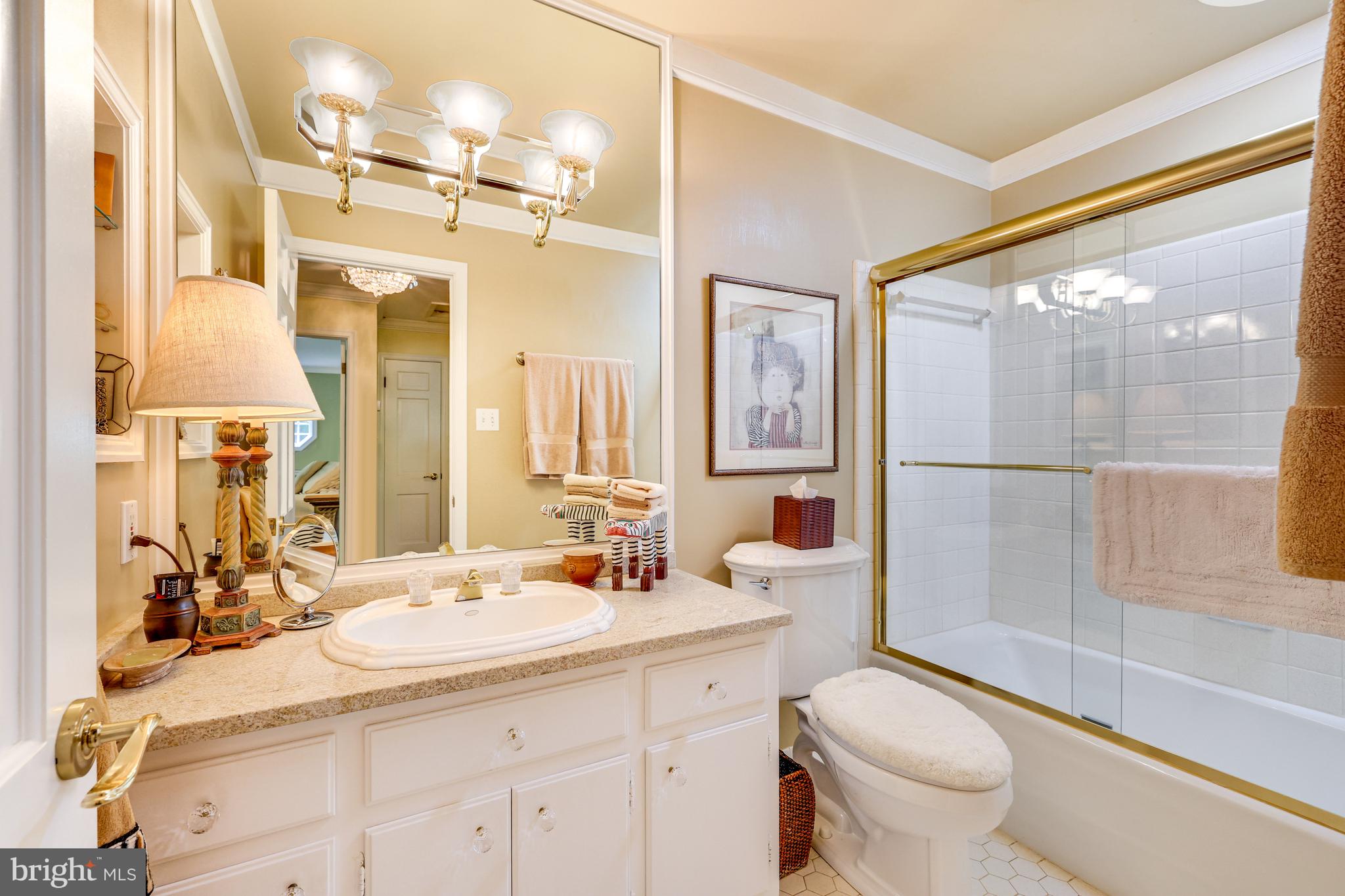 RIVER OAKS - Residential