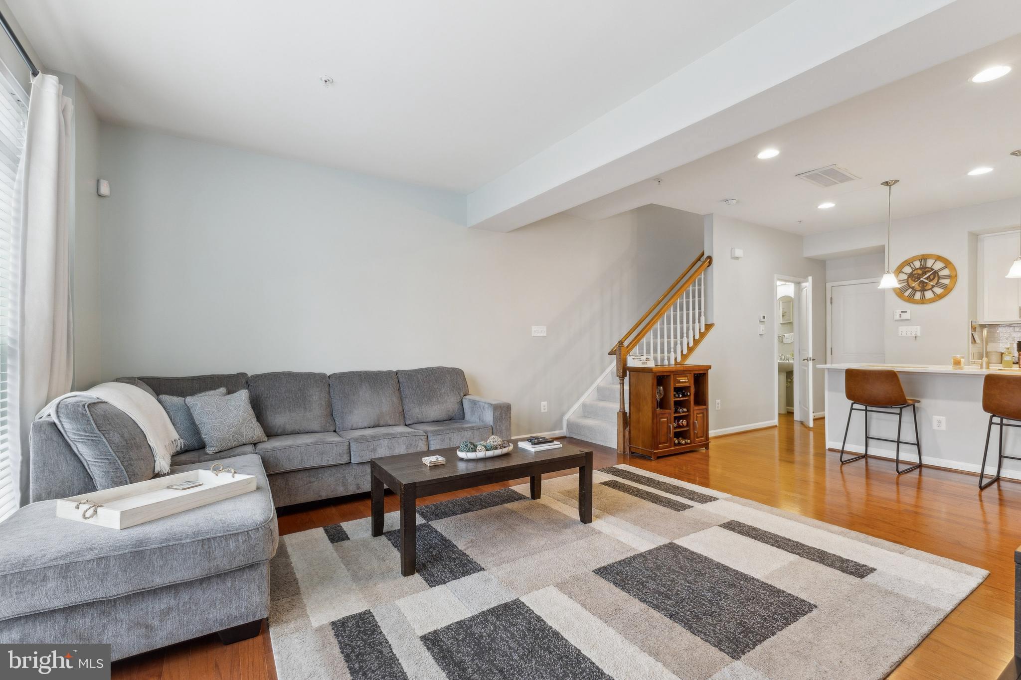 SOMERSET CONDO - Residential