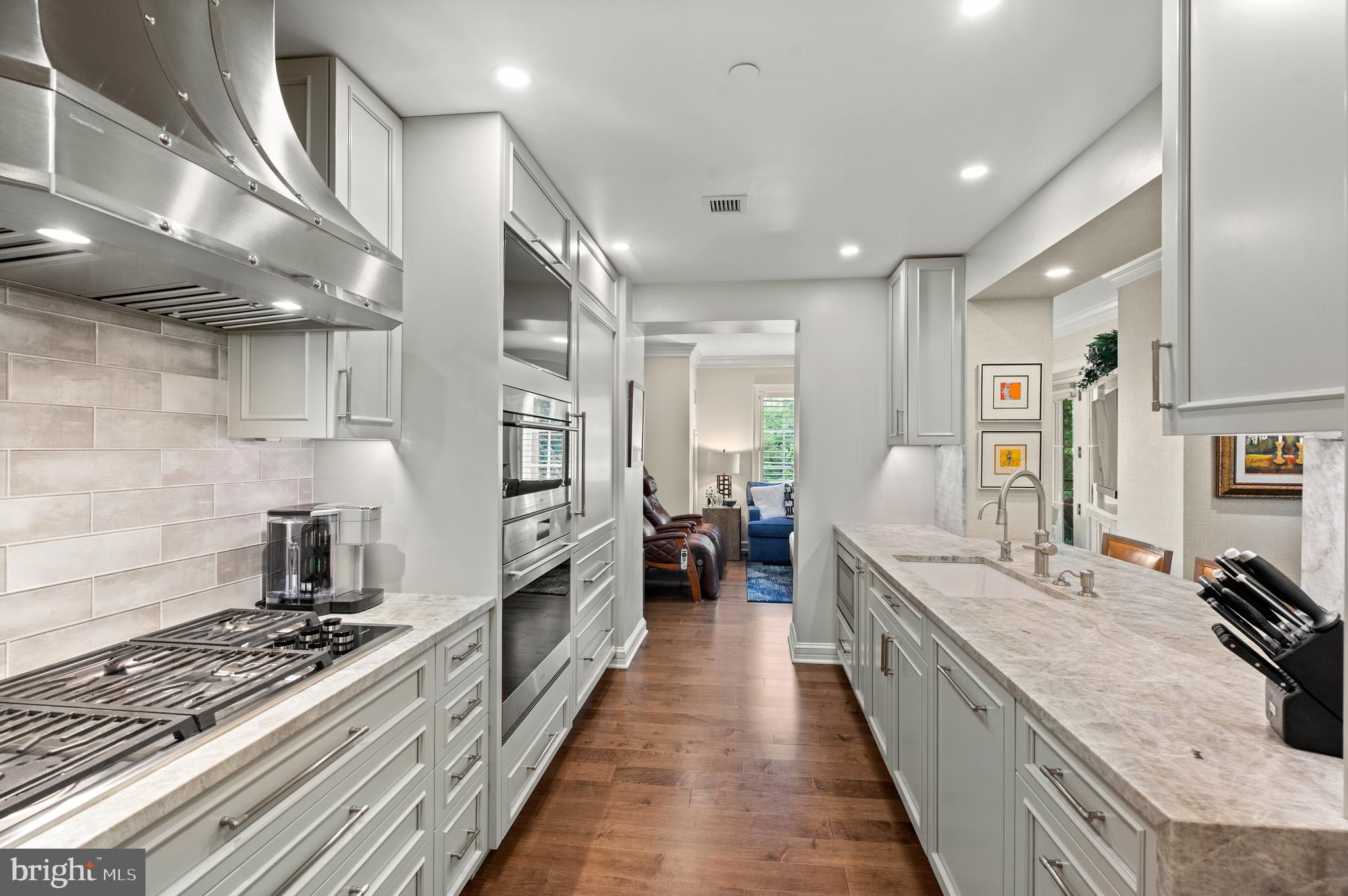 CORINTHIAN - Residential