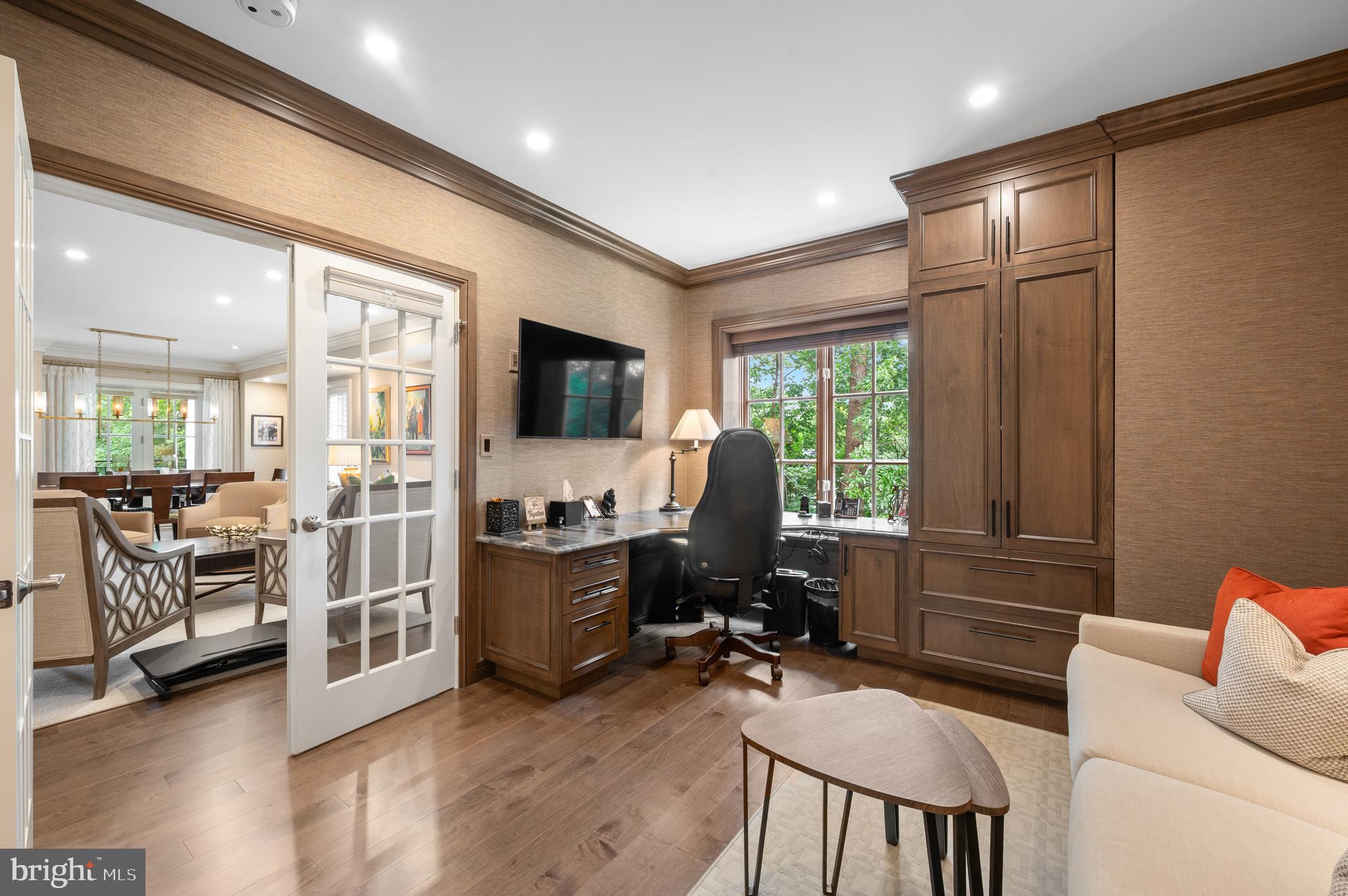 CORINTHIAN - Residential