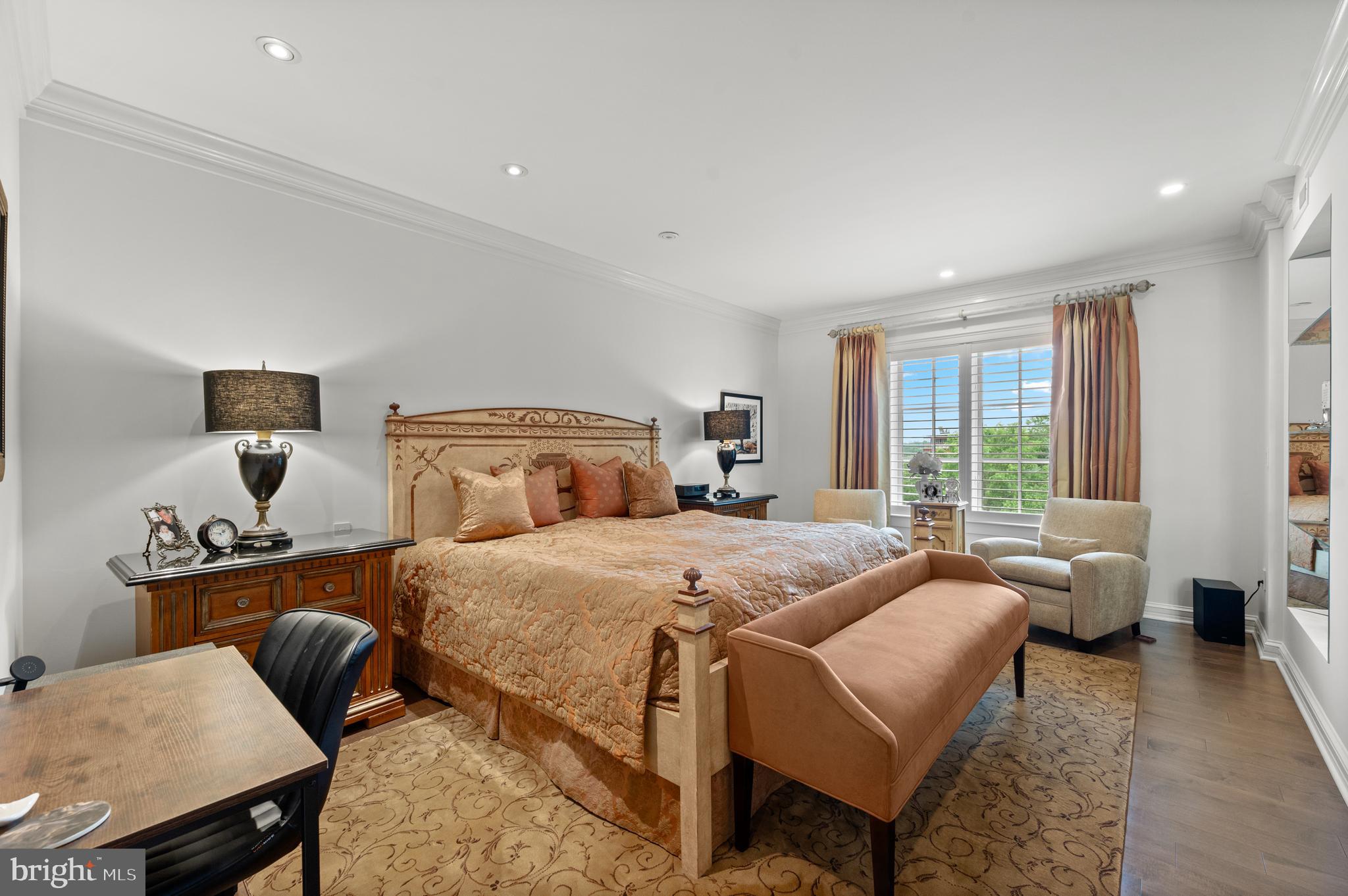 CORINTHIAN - Residential