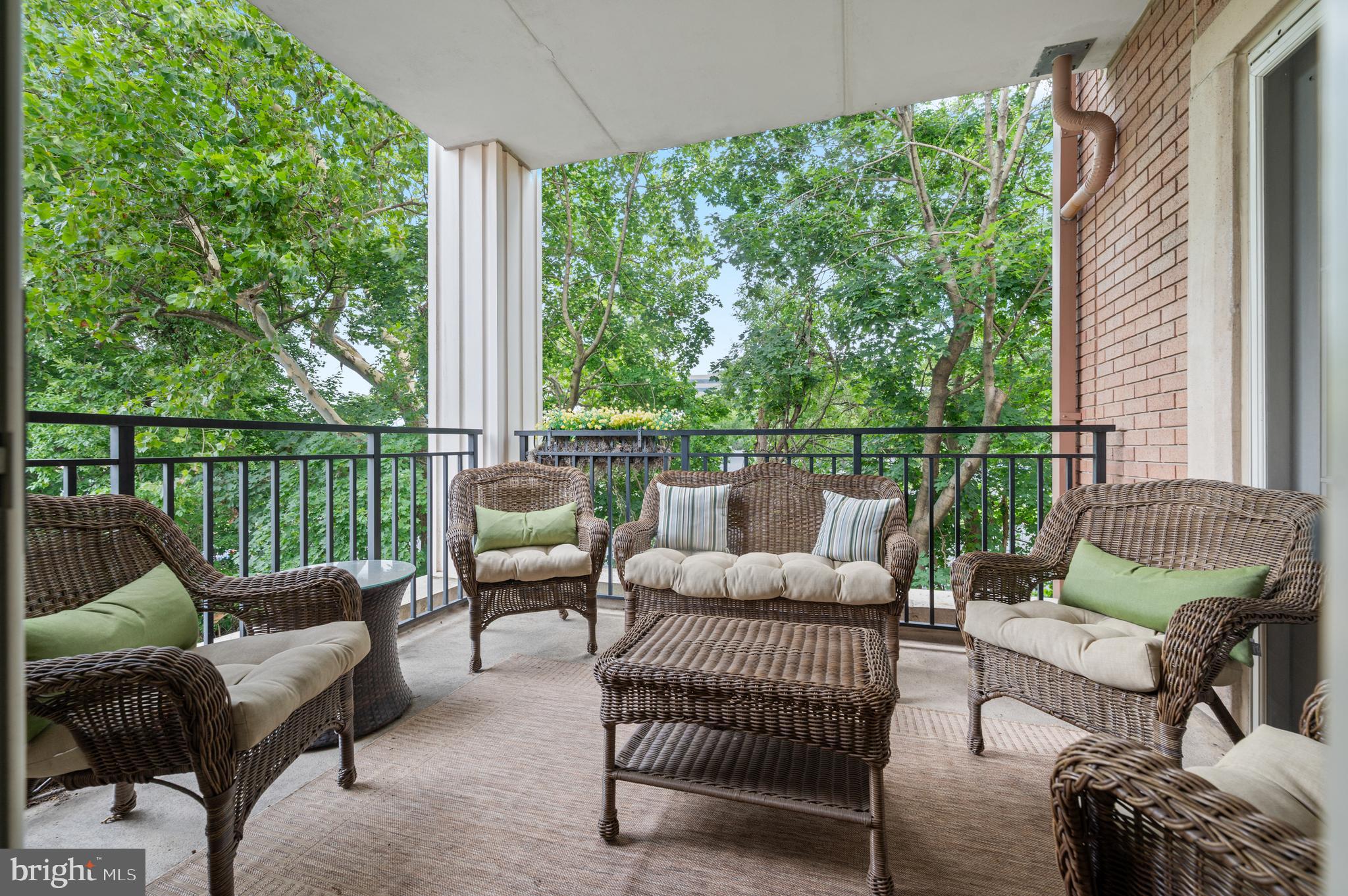 CORINTHIAN - Residential