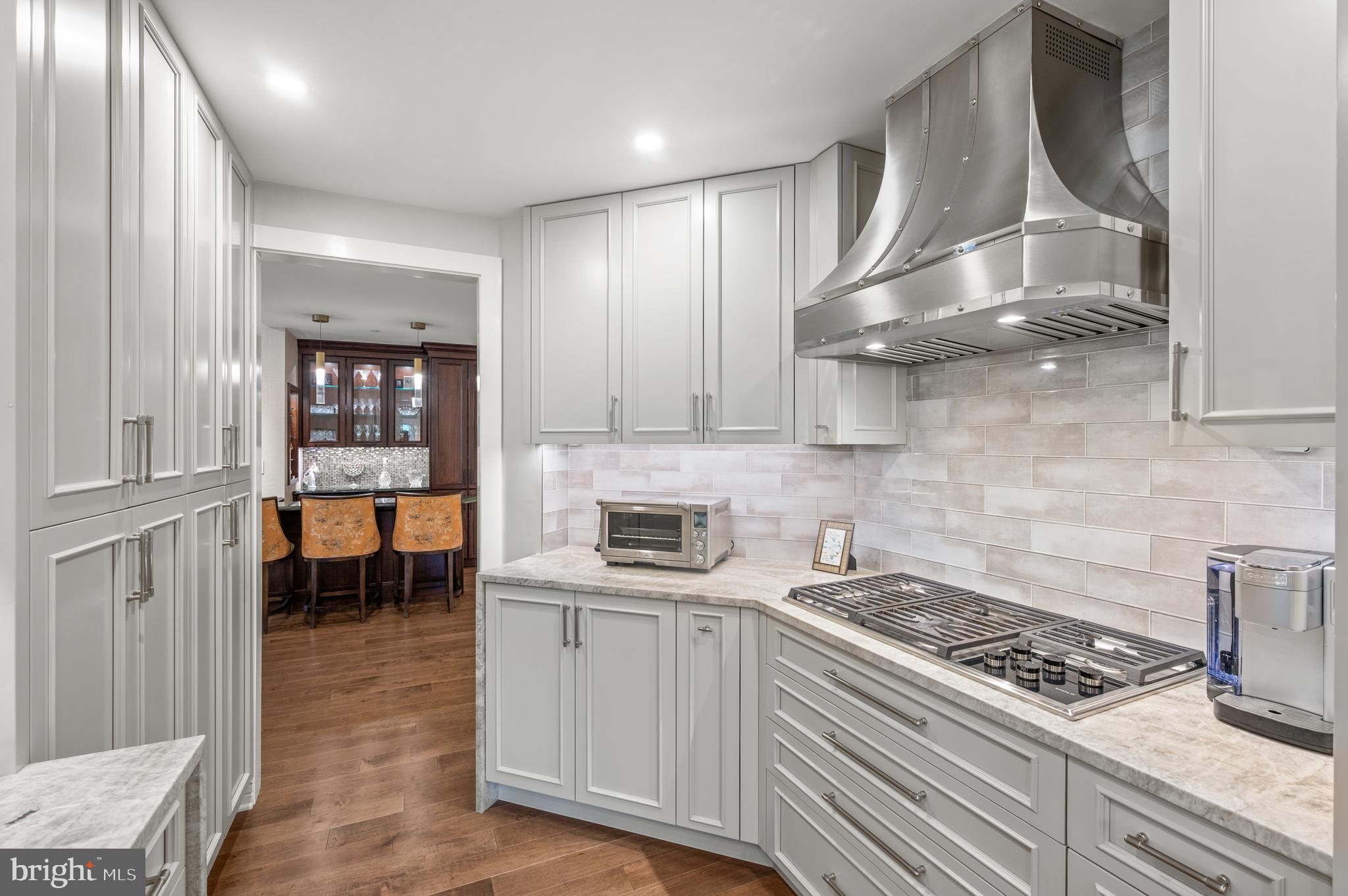 CORINTHIAN - Residential