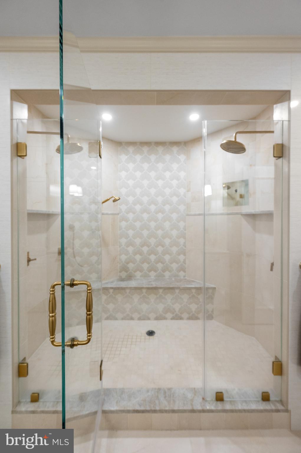 CORINTHIAN - Residential